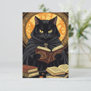 Invitación Halloween en tapa dura: un felino leyendo libros