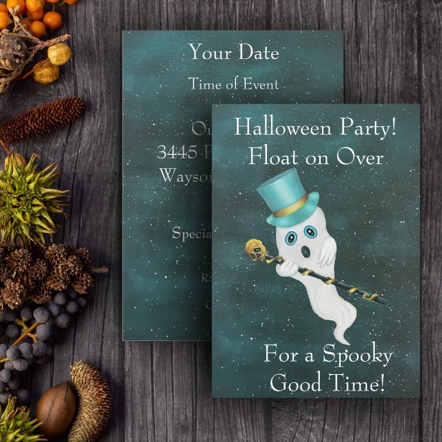 Invitación Halloween Fantasma Fantasma Top Hat Skull Cane Sky (Cute silly floating ghost top hat gold skull cane on night sky Halloween party invitations.)