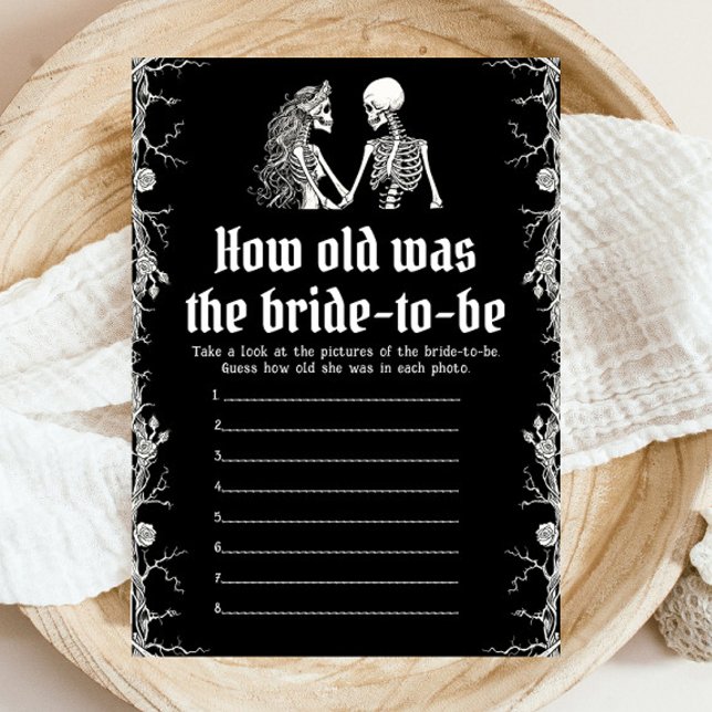 Invitación Halloween negro ¿Qué edad tenía el futuro juego de (Black Halloween How Old Was the Bride-to-be Game)