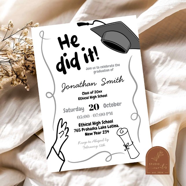 Invitación Hand Drawn Black Lo Hizo Graduación (Subido por el creador)