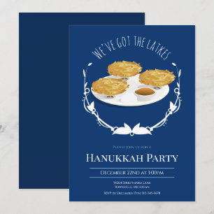 Invitación Hanukkah Fiesta Sonriente Latkes Azul Festividad B