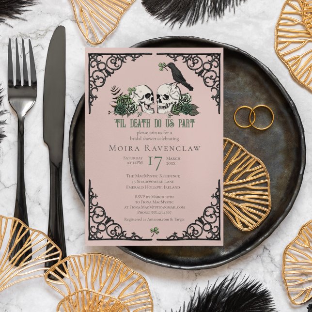 Invitación Hasta la muerte nos dividen Sr. y Sra. Skulls Rosa (Irish Til Death Do Us Part Gothic Goth Bridal Shower Invitation. Hand Drawn Skull, Crow, Green Roses)