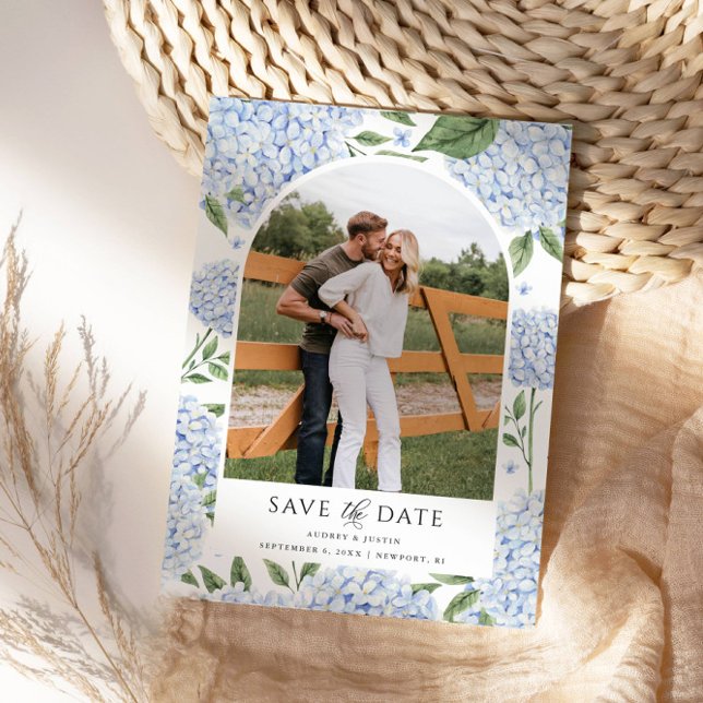 Invitación Hidrangea azul foto arcaica salvar la fecha (Beautiful Hydrangea Save the Date with Your Photo)