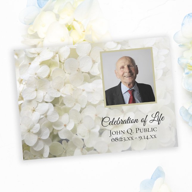Invitación Hidrangea blanca celebración de la vida (Subido por el creador)