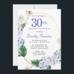 Invitación Hidrangea Rosa 30.º Fiesta de cumpleaños<br><div class="desc">Flores de hortensias azules y rosas de flores ruidosos decoran un marco oval dorado. Un botánico moderno abierto y aireado.</div>