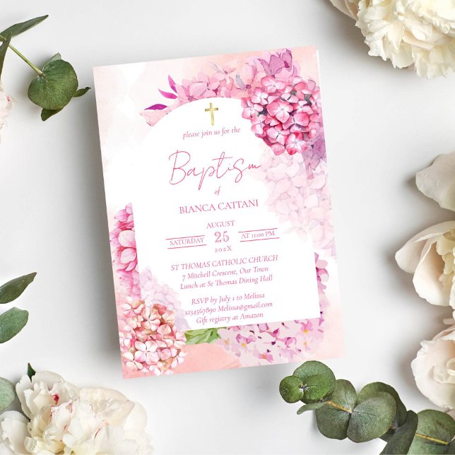 Invitación Hidrángulos rosados elegantes baptismo de arco flo (Pink hydrangeas baptism christening gold cross invitation template)