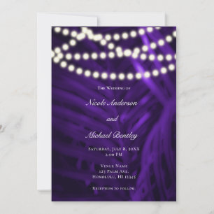 Invitación Hojas de palma tropical morada y luces de boda 