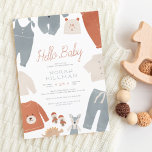 Invitación Hola, bebé | Blue Boho Clothes Boy Baby Shower<br><div class="desc">Una invitación moderna y bonita a la ducha de bebé con "Hello Baby" en letras de escritura terracota y los detalles de tu ducha en una tipografía simple. La decoración está muy lograda, con ropas de bebé de colores neutros en azul pastel, crema y naranja de óxido. La ropa incluye...</div>