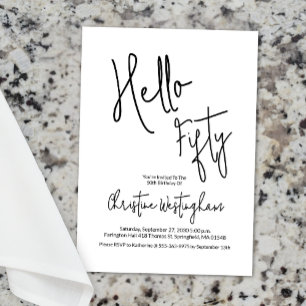 Invitación Hola Fifty Black White Script Cumpleaños 50