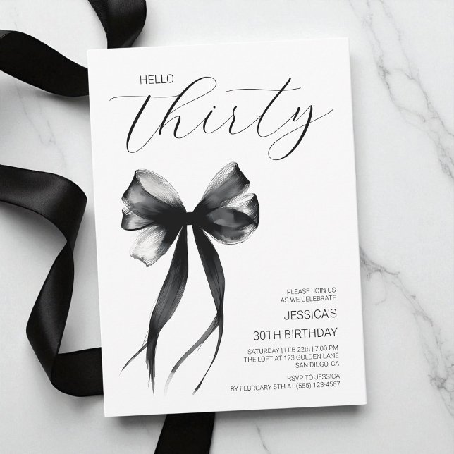 Invitación Hola Treinta Lazo Blanco y Negro Cumpleaños 30 (Hello Thirty Black and White Bow 30th Birthday Invitation)