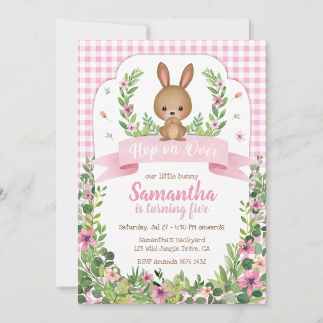 Invitación Hop on Over | Cumpleaños de la Conejita Cute (Anverso)