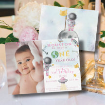 Houston tenemos astronauta chica espacial de un añ