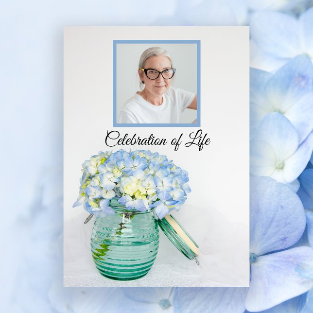 Invitación Hydrangea azul en la celebración de la vida en Jar (Subido por el creador)