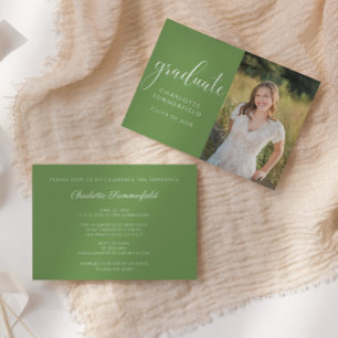 Invitación Imagen de graduación de guión elegante verde   Inv