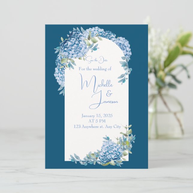 Invitación Influencia asiática Boda floral azul blanco (Anverso de pie)
