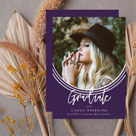 Invitación Invertido Arch Trendy Script Graduado Foto Purple