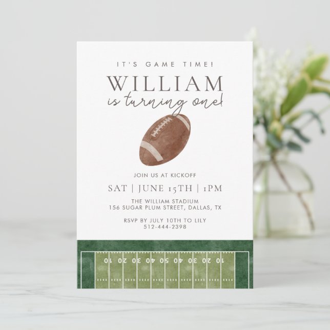 Invitación It's game time First Birthday Football (Anverso de pie)