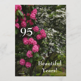 Invitación Jardín de flores blancas y rosas en el 95 aniversa