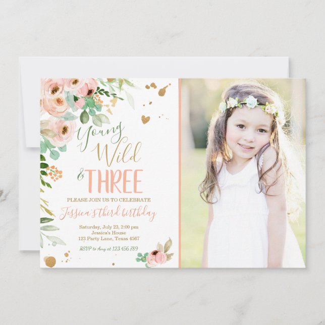 Invitación Joven salvaje y oro rosa floral de tres cumpleaños (Anverso)