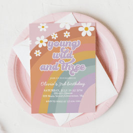 Invitación Joven Salvaje y Tres Cumpleaños Retro Arcoíris 3