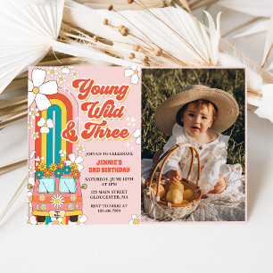 Invitación Joven y salvaje tres retro arcoiris foto de tercer