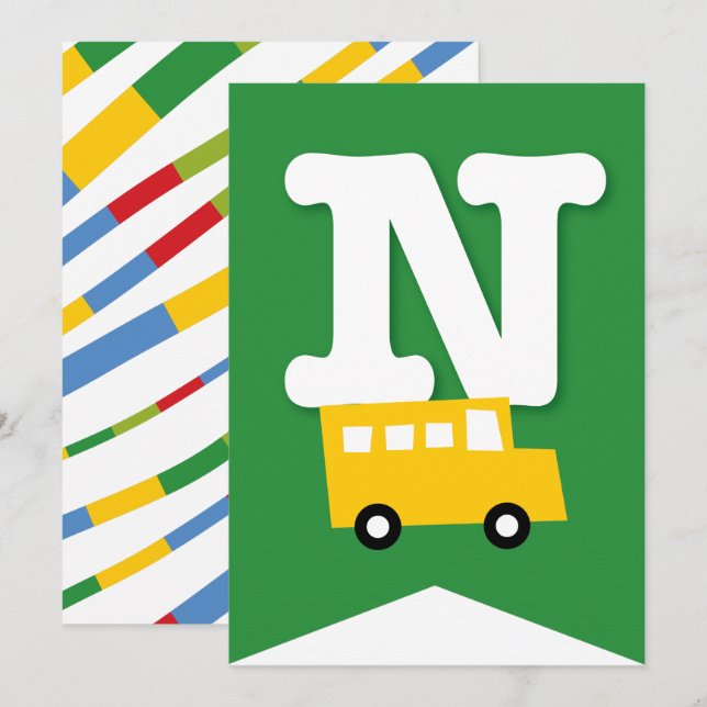 Invitación Jóvenes transportan pancarta de Fiesta de cumpleañ (Anverso / Reverso)