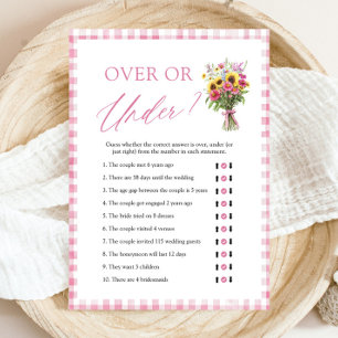 Invitación Juego de lluvia de boda floral rosa sobre o bajo