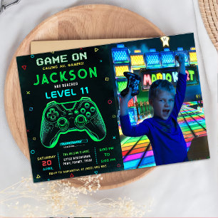 Invitación Juego En El Videojuego Neon Fotos De La Fiesta De
