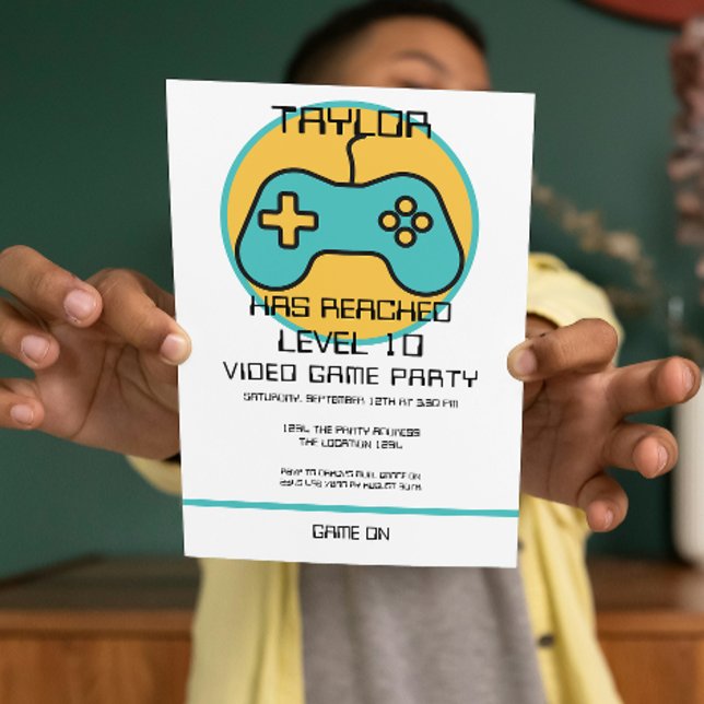 Invitación Jugador de videojuegos de computadora Nivelando el (Computer Video Game Player Leveling Up Birthday Invitation
by Ricaso Reached a new level / age gamer)