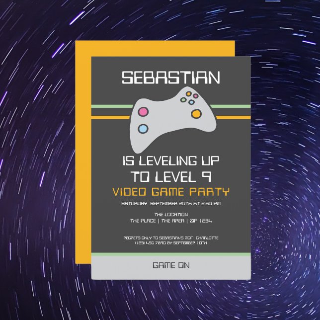 Invitación Jugador de videojuegos de computadora Nivelando el (Gamer birthday party invitations from Ricaso 
Personalized levelling up invite. )