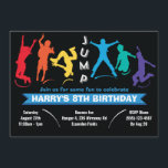 Invitación Kids Rainbow Jump Trampoline Birday Party<br><div class="desc">Una invitación de cumpleaños para niños divertidos - niños o CHICAS en un Centro de Trampoline,  Casa de Bonza,  Fiesta del Castillo Jumping. Con niños saltando y un cartel para introducir el nombre y la edad de su hijo.</div>