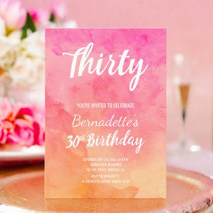 Invitación La acuarela de coral rosa moderno oscura 30 años