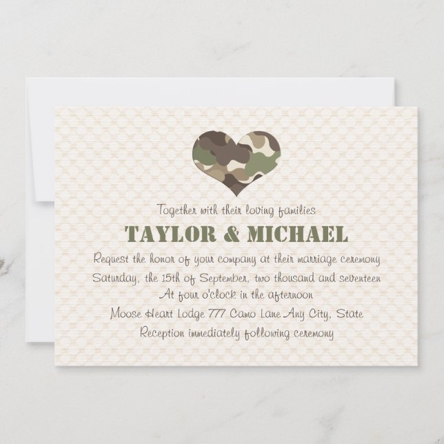 Invitación La boda del corazón del camuflaje invita (Anverso)