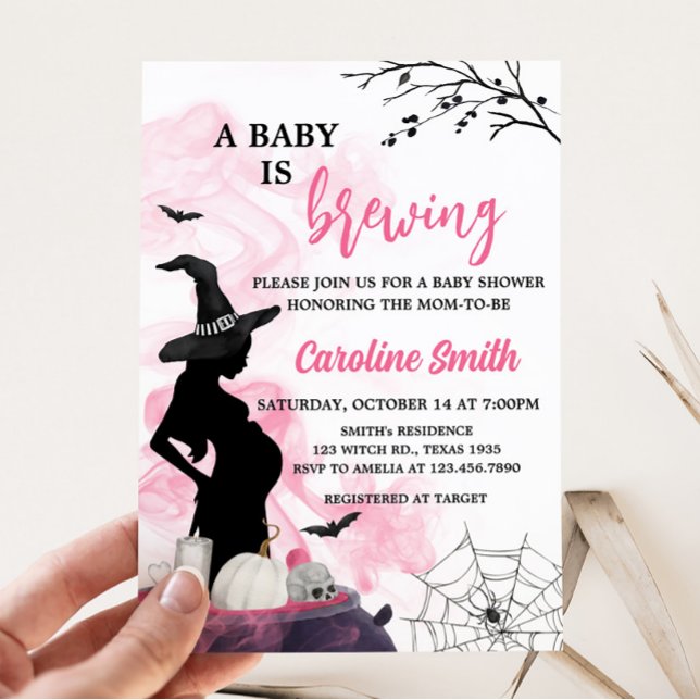Invitación La bruja rosa a un bebé se está preparando Baby Sh (Girl Halloween Baby Shower Invitation)