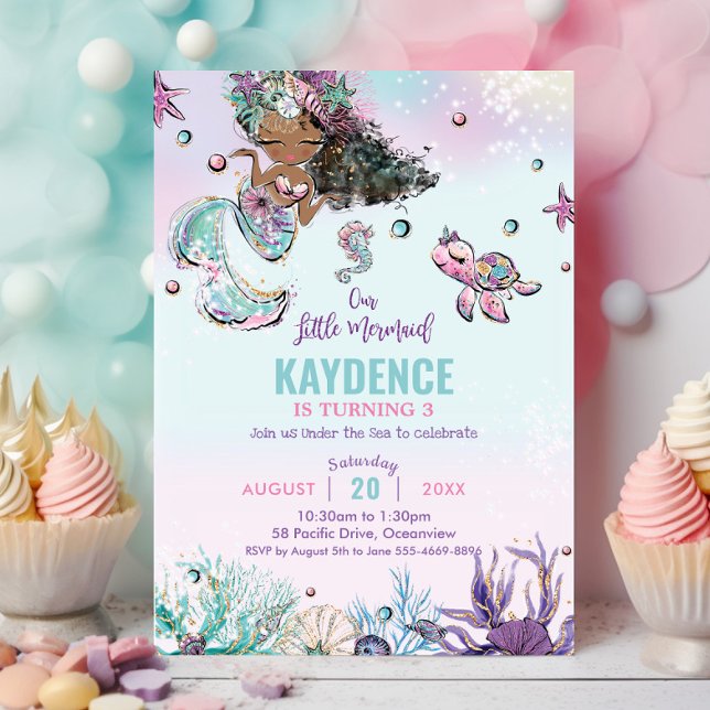 Invitación La caprichosa sirena bajo la fiesta de cumpleaños  (whimsical-cute-brown-black-african-mermaid-under-the-sea-birthday-invitation-card-printed)