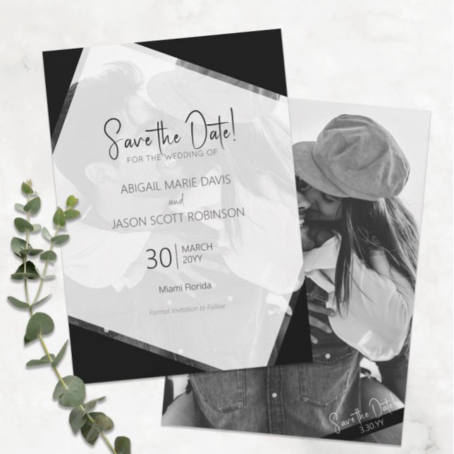 Invitación La moderna boda blanca y negra salva la fecha (Modern Minimalist Black and White Wedding Save the Date with Your Engagement Photo )