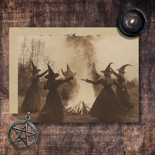 Invitación Las brujas de época son una loca ducha de novias e (Vintage Witches Be Crazy Halloween Bridal Shower Invitation)