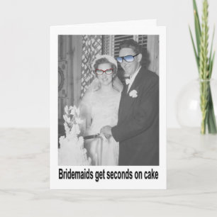 Invitación Las damas de honor reciben segundos en el pastel