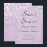 Invitación Lavanda y fiesta de cumpleaños 16 de dulce blanco<br><div class="desc">Lavanda y hojas blancas Confetti Dulce Dieciséis Invitaciones. Esta invitación es perfecta para una Lavanda Morada y una fiesta de cumpleaños de Chica con temática de Relieve metalizado plateado. Póngase en contacto con el diseñador para obtener elementos coincidentes.</div>