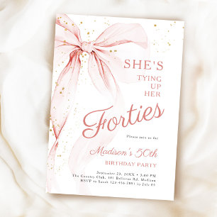 Invitación Lazo Rosa Cumpleaños 50 Ella está terminando sus c