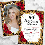 Invitación Leopard Print Gold White Photo 50 cumpleaños<br><div class="desc">Elegante invitación femenina de 50 años con tu foto al fondo de la tarjeta. Diseño de glam con estampado de leopardo animal y oro falso purpurina. Cuenta con rosas rojas, fuente de guión y confiti. Perfecto para un elegante fiesta de celebración de cumpleaños. Personaliza con tus propios detalles. ¡Se puede...</div>