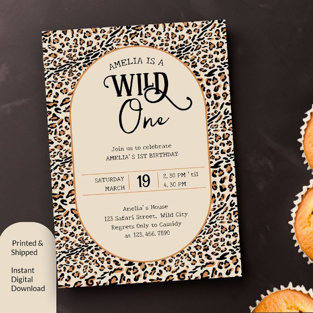 Invitación Leopardo salvaje de un leopardo (Wild One 1st Birthday Invitation with leopard print)