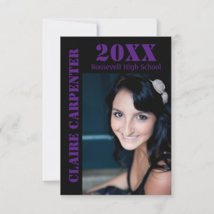 Invitación Letras de esténcil negro/morado-3x5 Grad Invitació