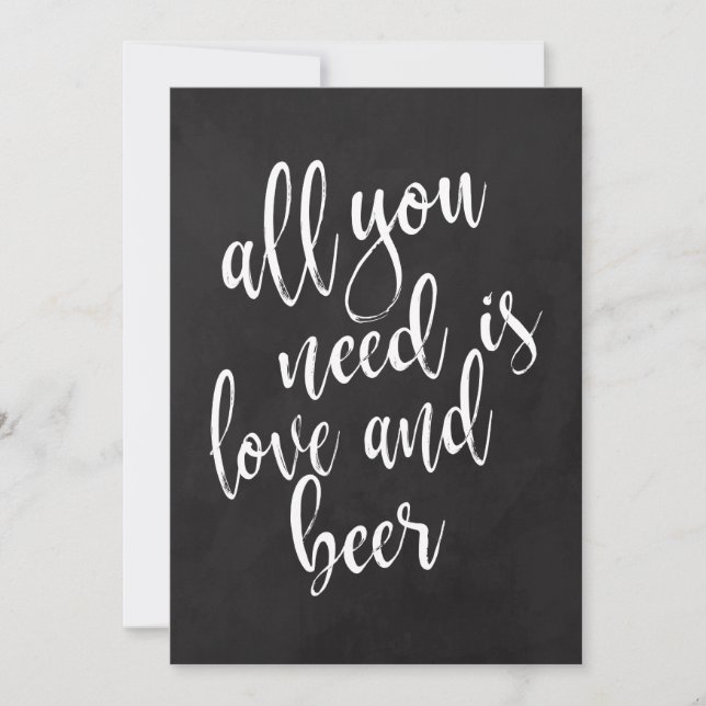 Invitación Letrero de boda de pizarra de amor y cerveza asequ (Anverso)