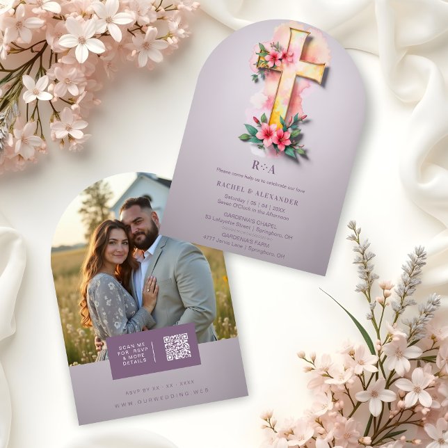 Invitación Lilac Watercolor Pastel Floral Cross-Shape Wedding (Soft Lilac Lavender Watercolor Style Pastel Floral Cross-Shape Christian Wedding Invitation Cards.)