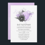 Invitación Lilac y Charcoal Floral Bat Mitzvah<br><div class="desc">Invitaciones de mitzvah de murciélago floral de color gris lila y cana de carbón vegetal diseñadas para ser rápida y fácilmente adaptadas a las especificaciones de su evento.</div>