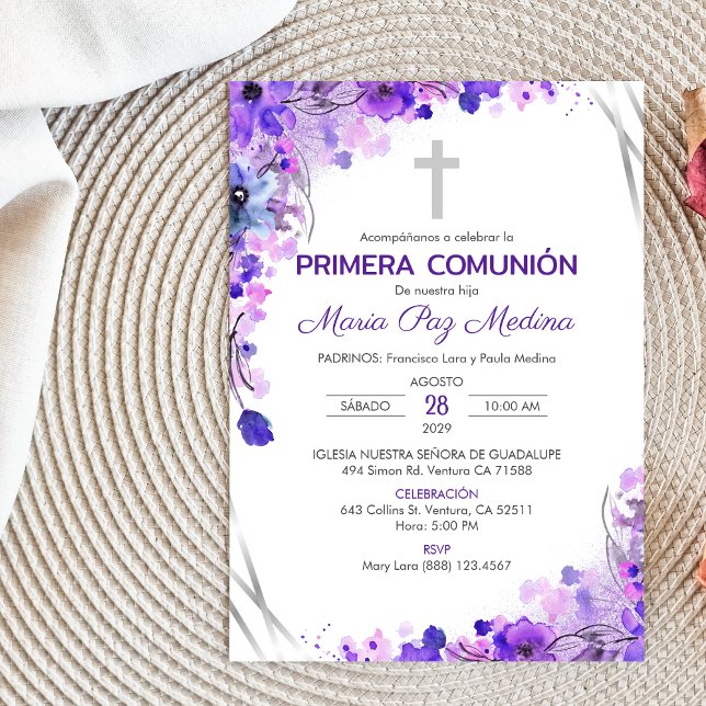 Invitación linda de Primera Comunión con flores pú (Subido por el creador)