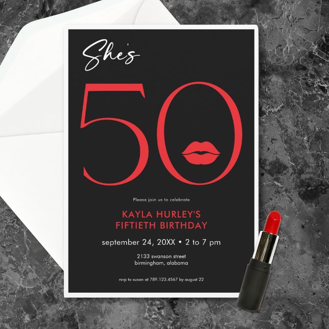 Invitación Lips rojas minimales modernas ella tiene 50 años (Modern Minimal Red Lips She's Fifty Birthday Invitation)