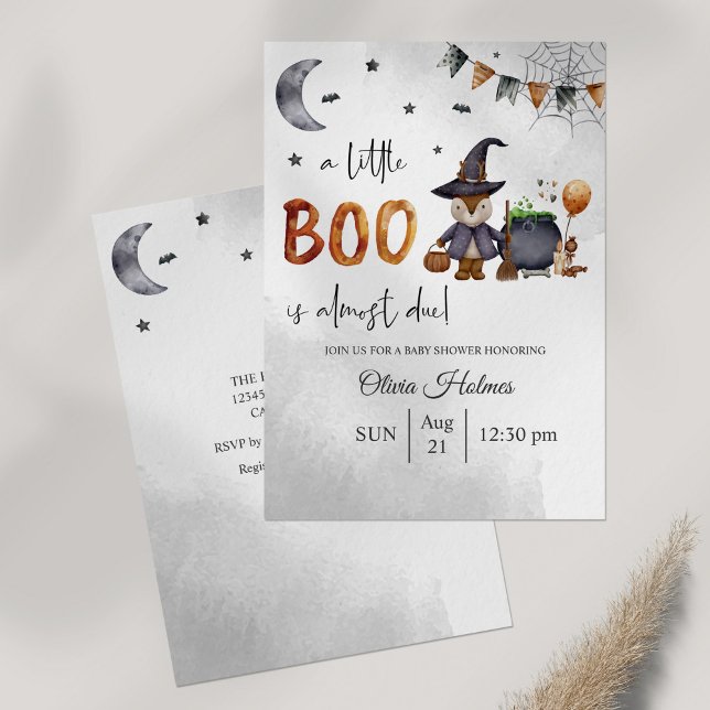 Invitación Little Boo Halloween Baby Shower (Little Boo Halloween Baby Shower Invitation on gray table.)