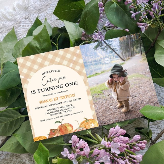 Invitación Little Cutie Pie Acción de Gracias White 1er cumpl (Subido por el creador)